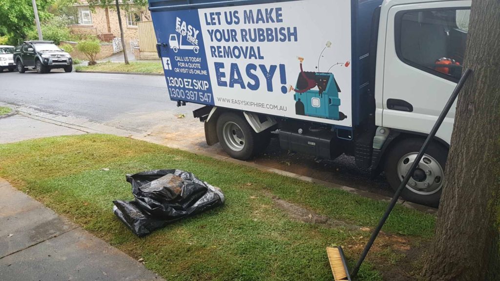 easy skip hire and rubbish removal mobile skip truck in chadstone